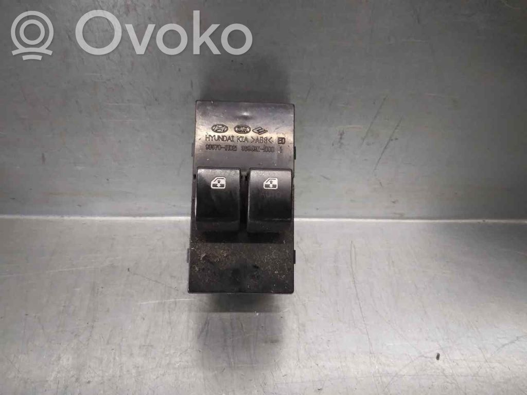 KIA Pro Cee'd I Electric window control switch 