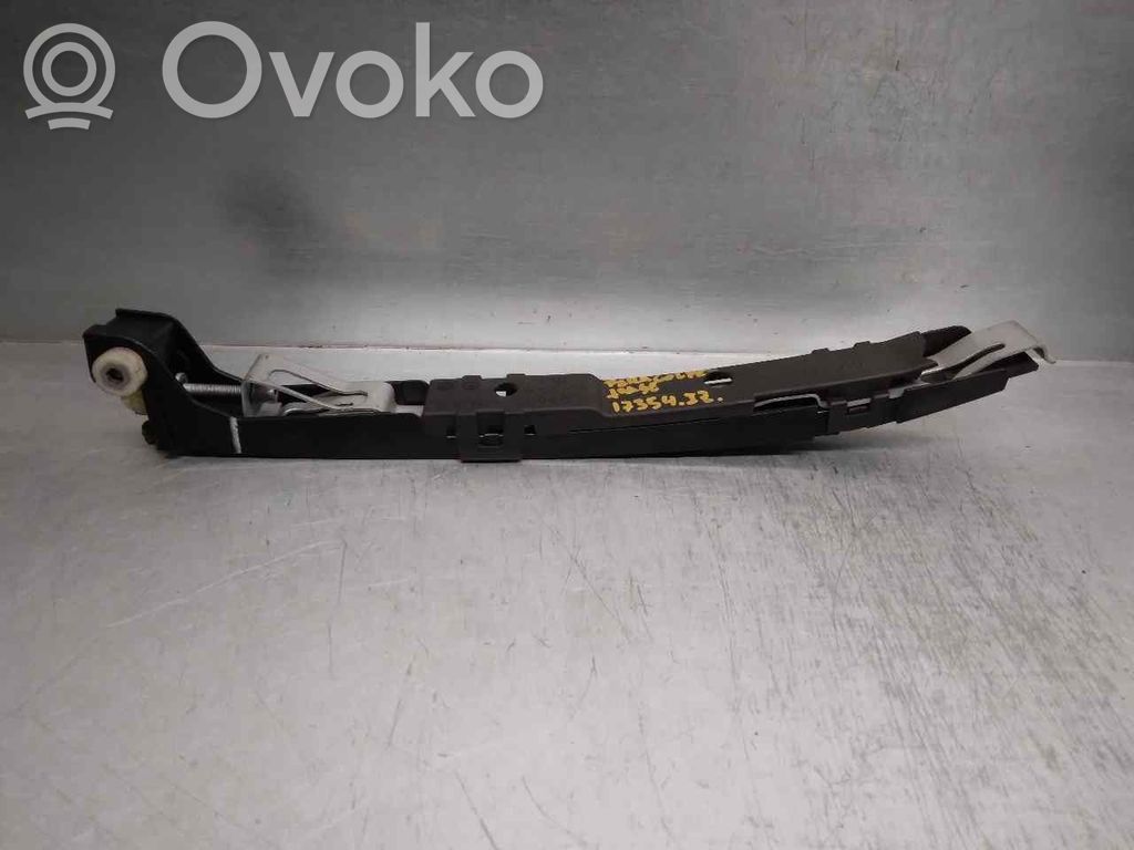 Audi A8 S8 D3 4E Front bumper mounting bracket 