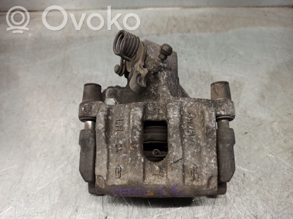 Mazda 3 II Tylny zacisk hamulcowy 