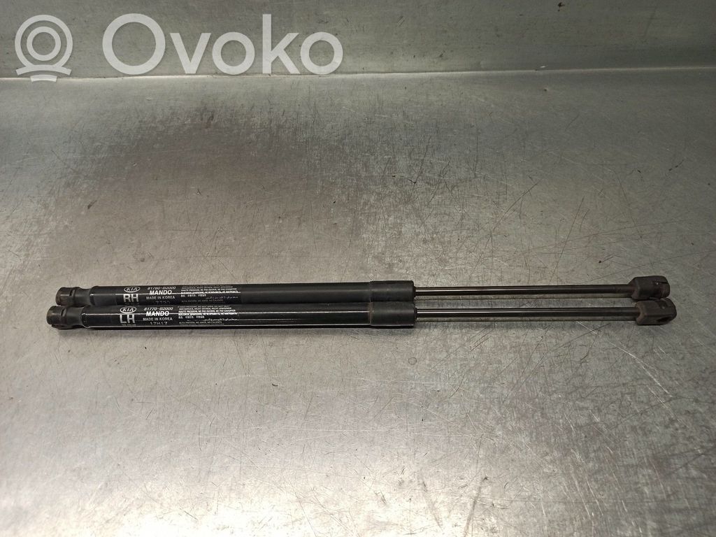 KIA Soul Tailgate/trunk strut/damper 