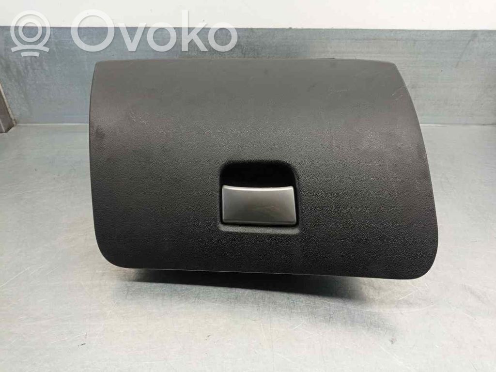 Guantera   156080694