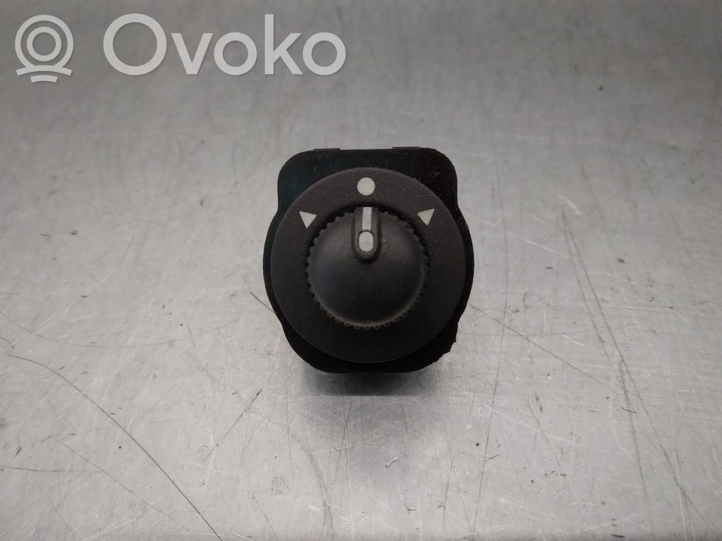 Peugeot Bipper Wing mirror switch 
