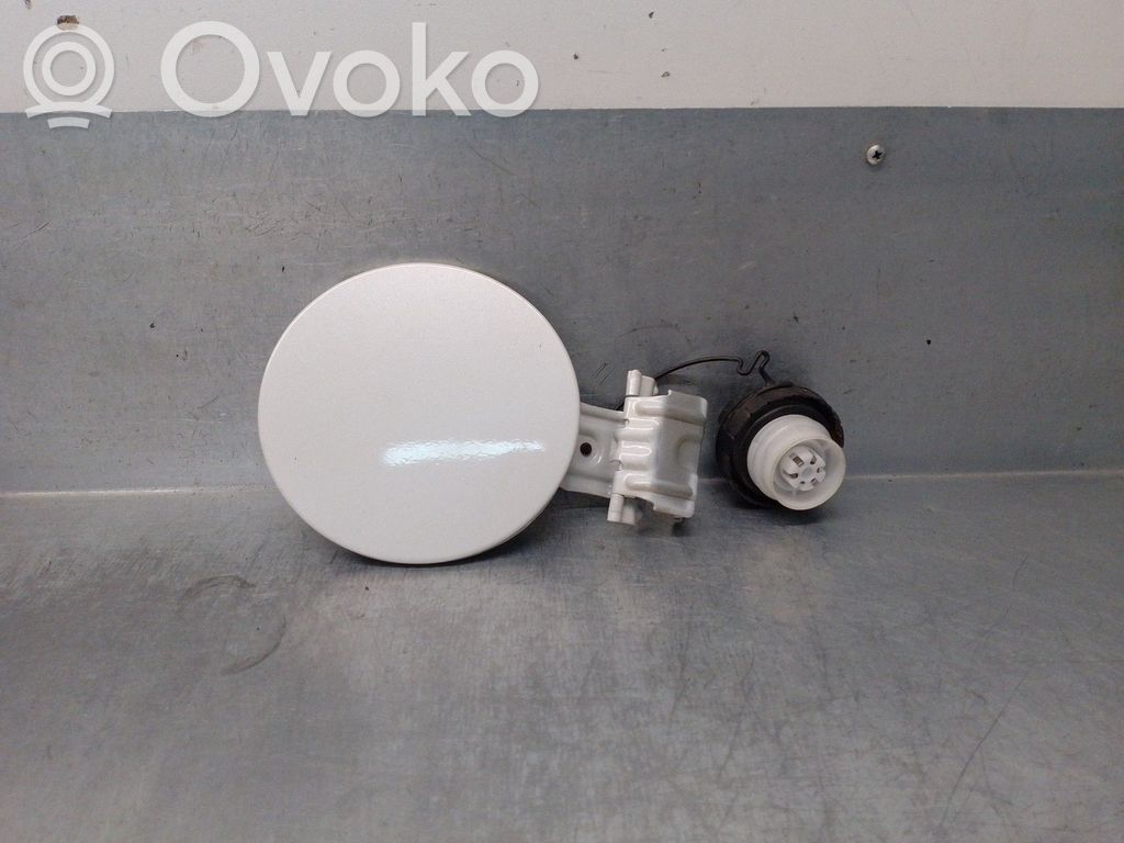 Toyota Auris E180 Klapka wlewu paliwa 