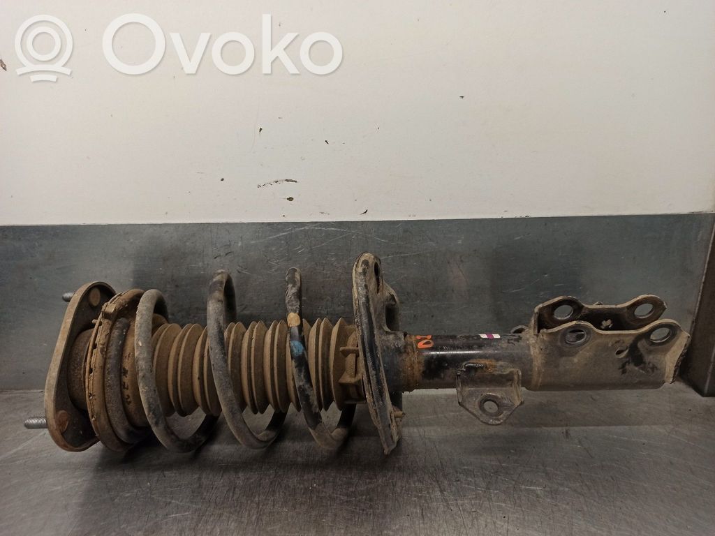 Toyota Auris E180 Etuiskunvaimennin kierrejousella 