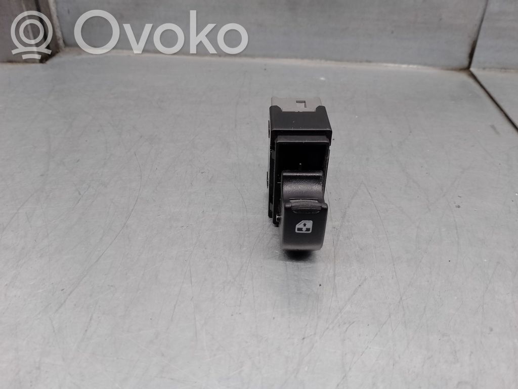 Chevrolet Spark Electric window control switch 