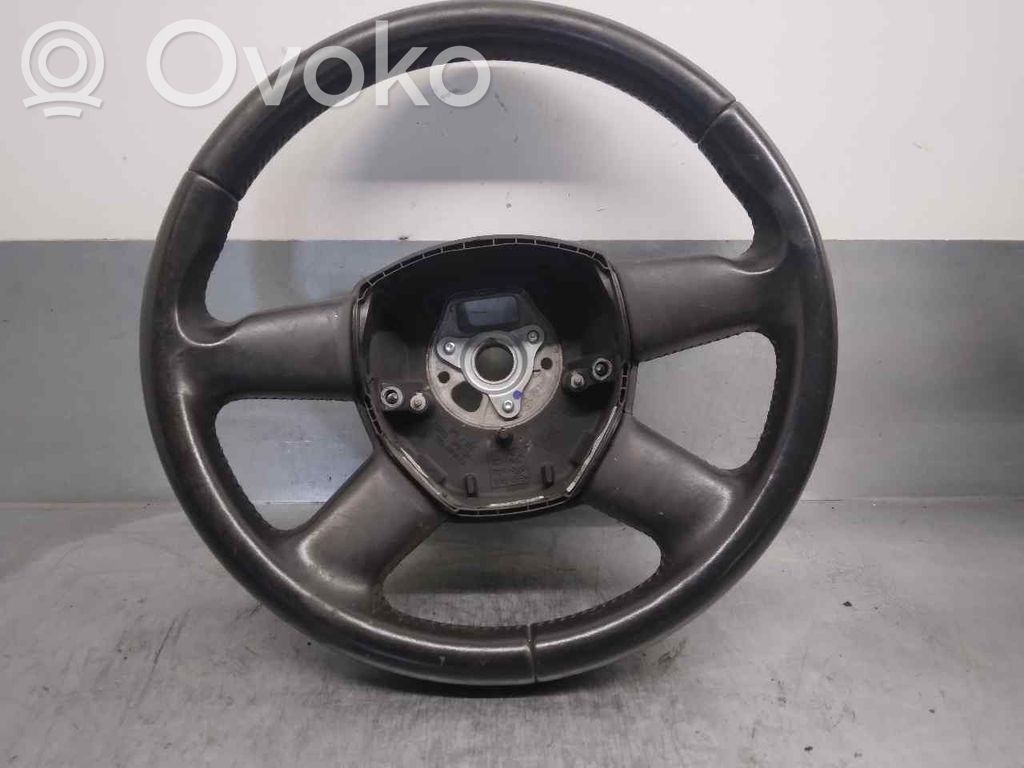 Audi A3 S3 8P Ohjauspyörä 