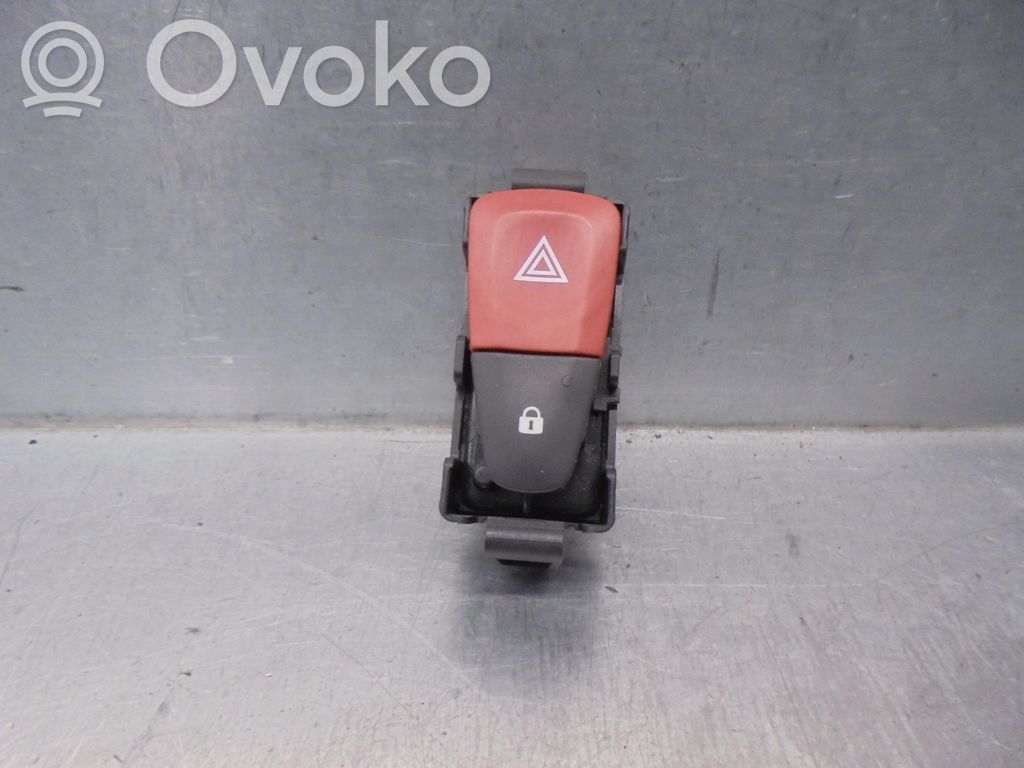 Renault Megane III Hazard light switch 