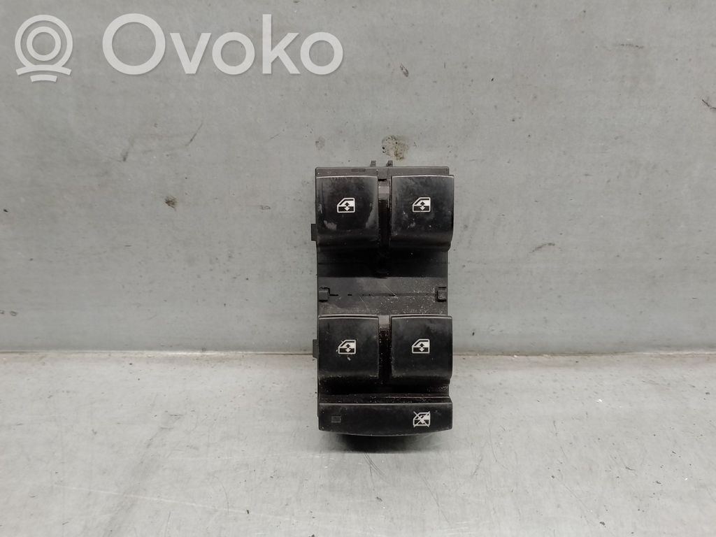 Chevrolet Cruze Electric window control switch 