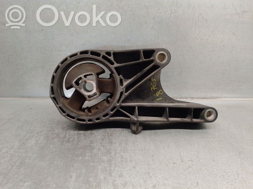 Engine mount bracket   13227762