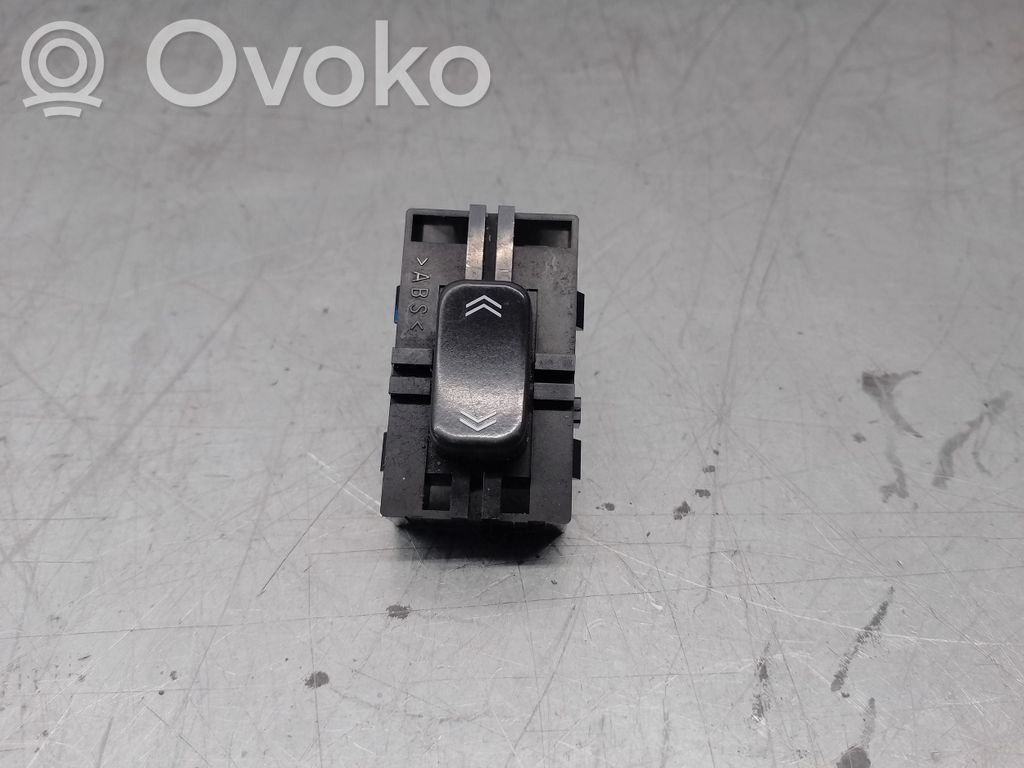 Cadillac SRX Electric window control switch 