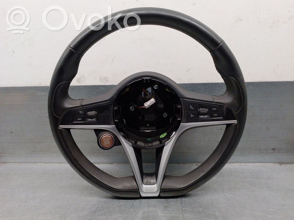 Alfa Romeo Giulia Ohjauspyörä 