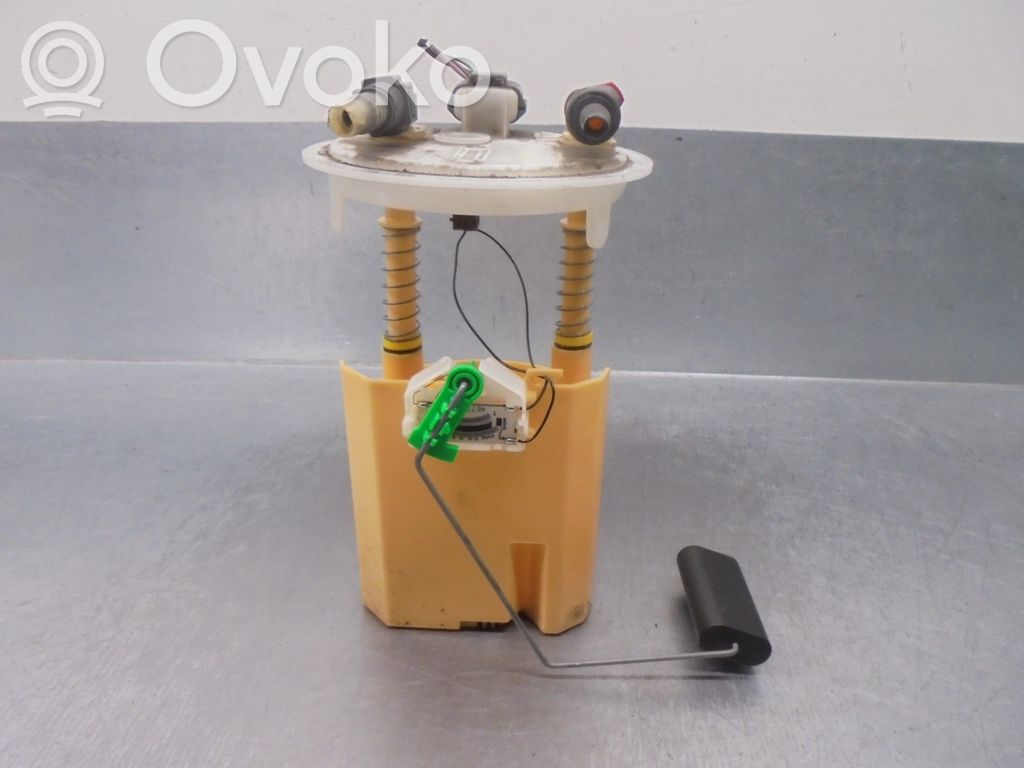 Renault Twingo II In-tank fuel pump 