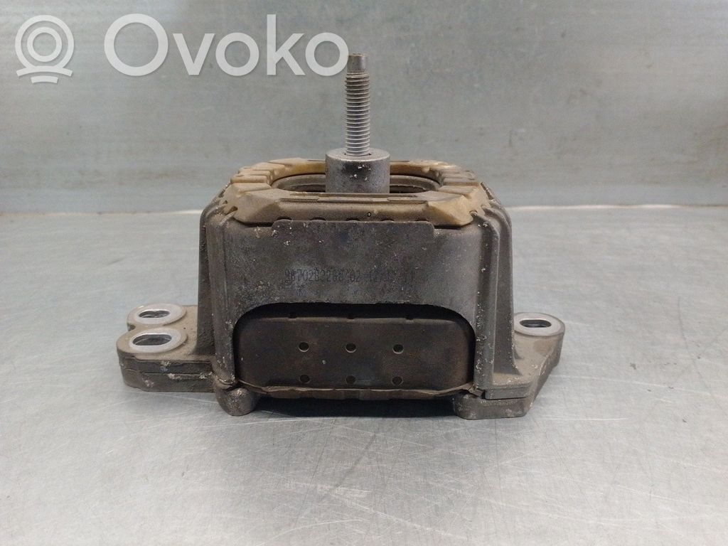 Citroen C5 Engine mount bracket 