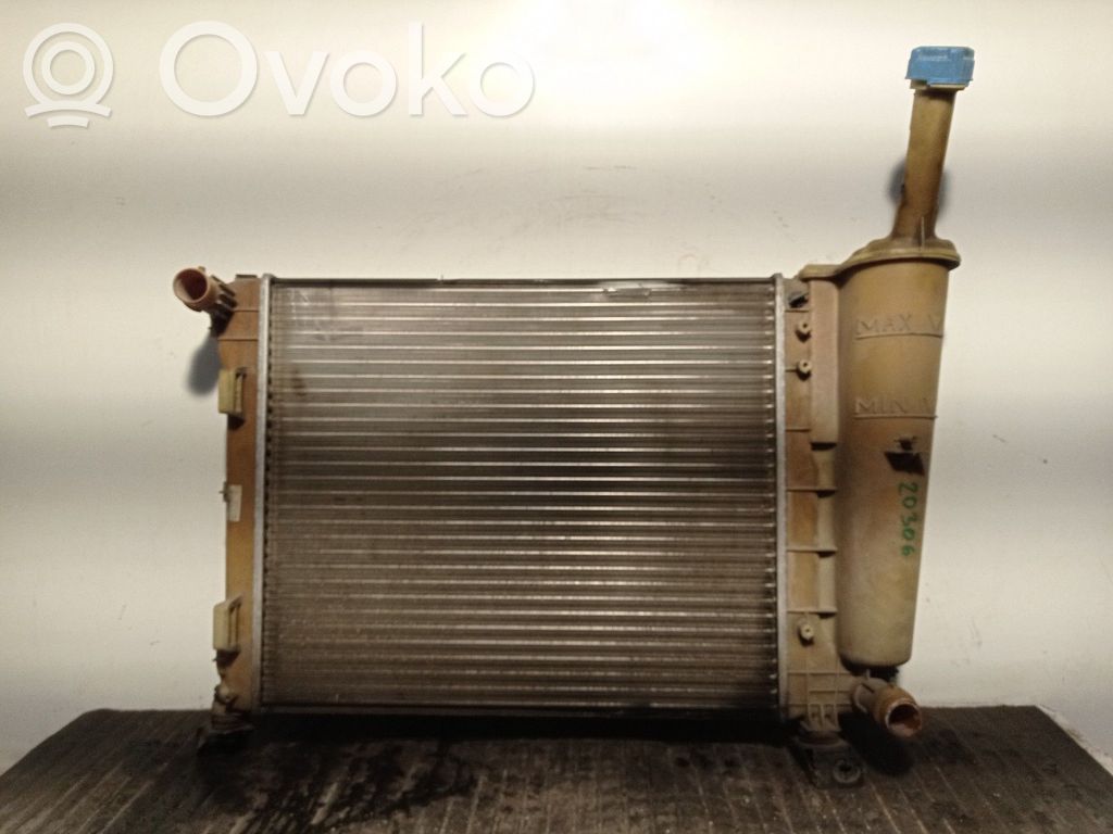 Fiat 500 Abarth Dzesēšanas šķidruma radiators 