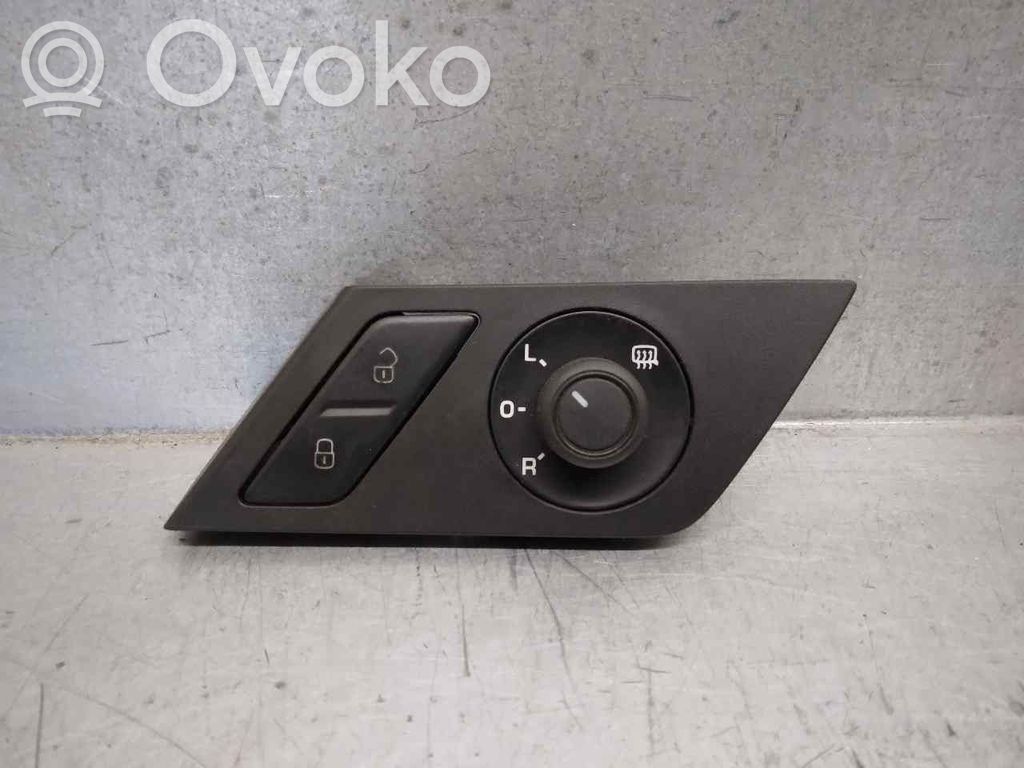 Volkswagen Caddy Wing mirror switch 