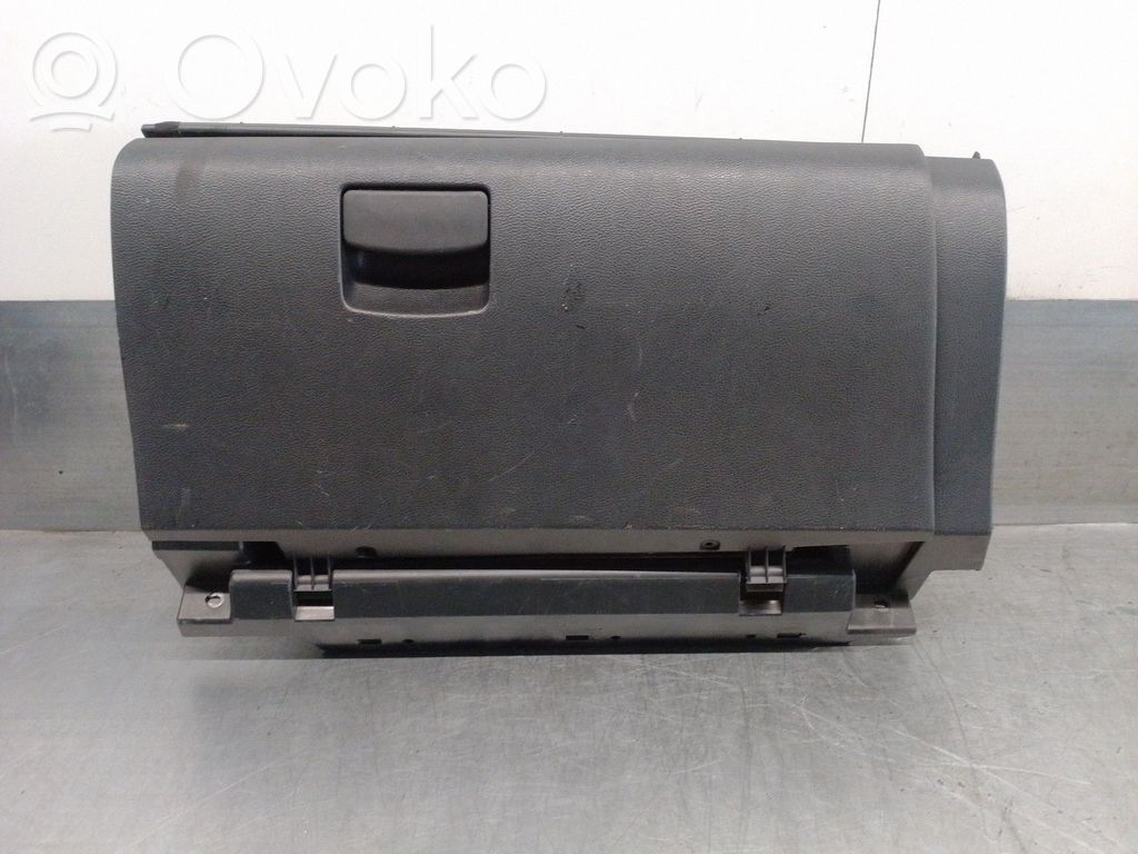 Subaru Outback (BS) Guantera 