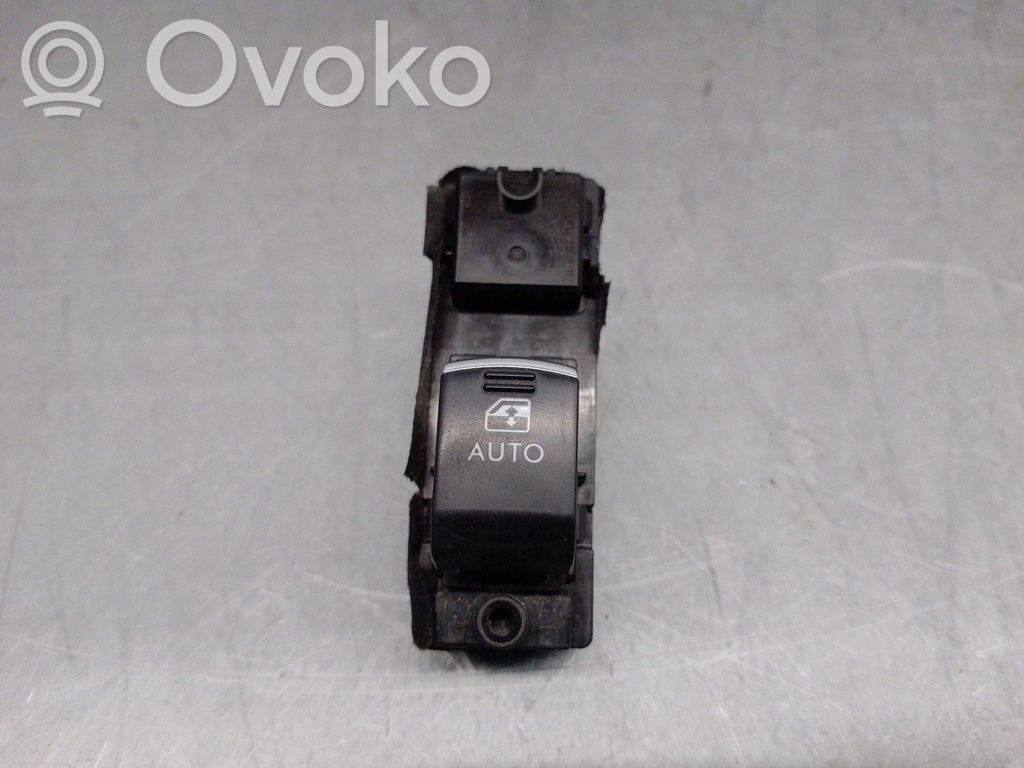 Subaru Outback (BS) Electric window control switch 