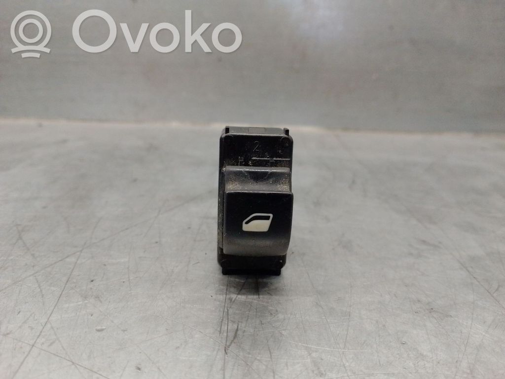 Citroen Berlingo Electric window control switch 