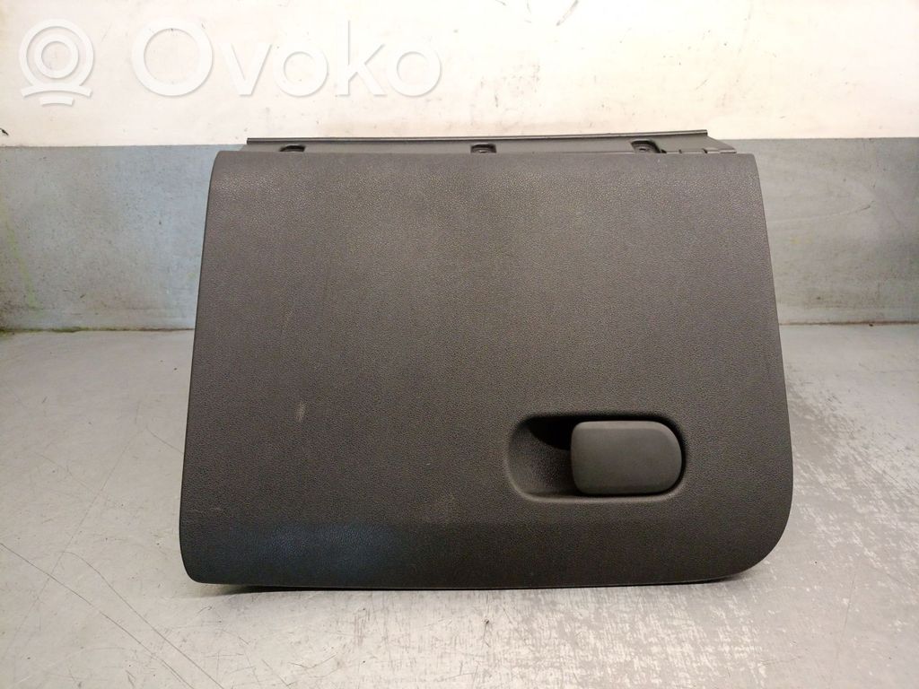Citroen C3 Glove box 