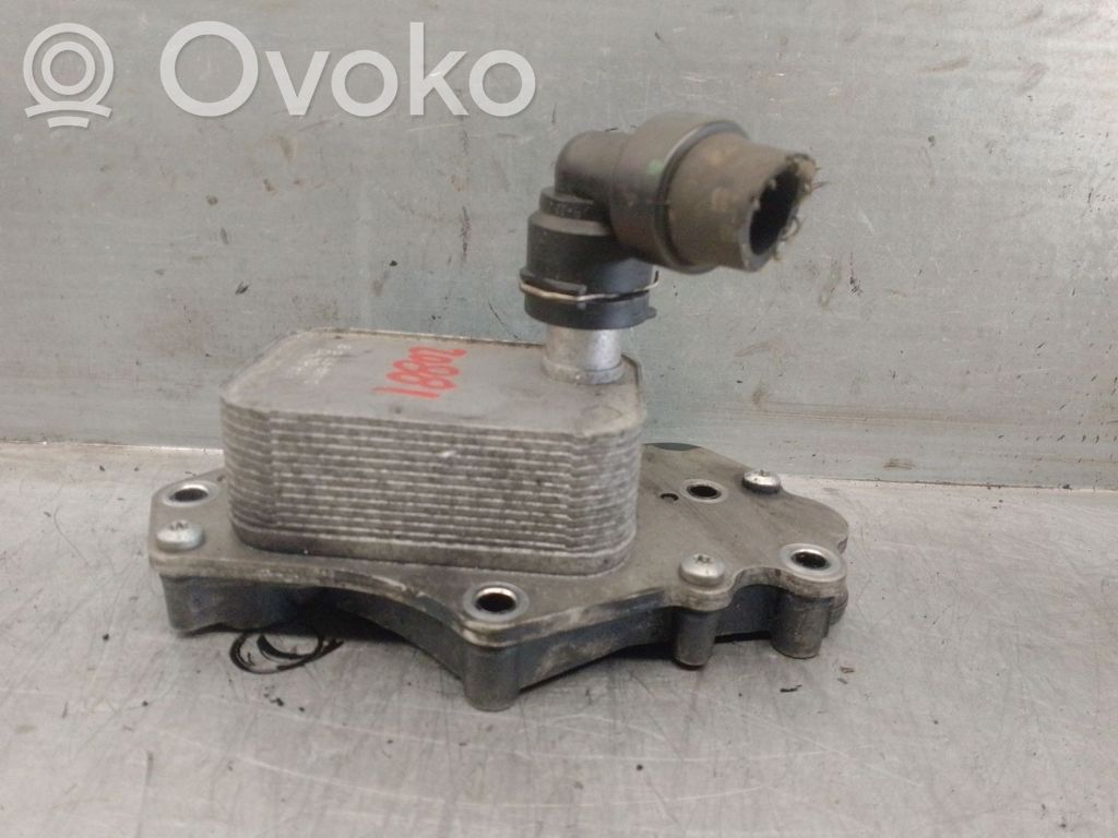 Opel Astra J Radiator ulei motor 
