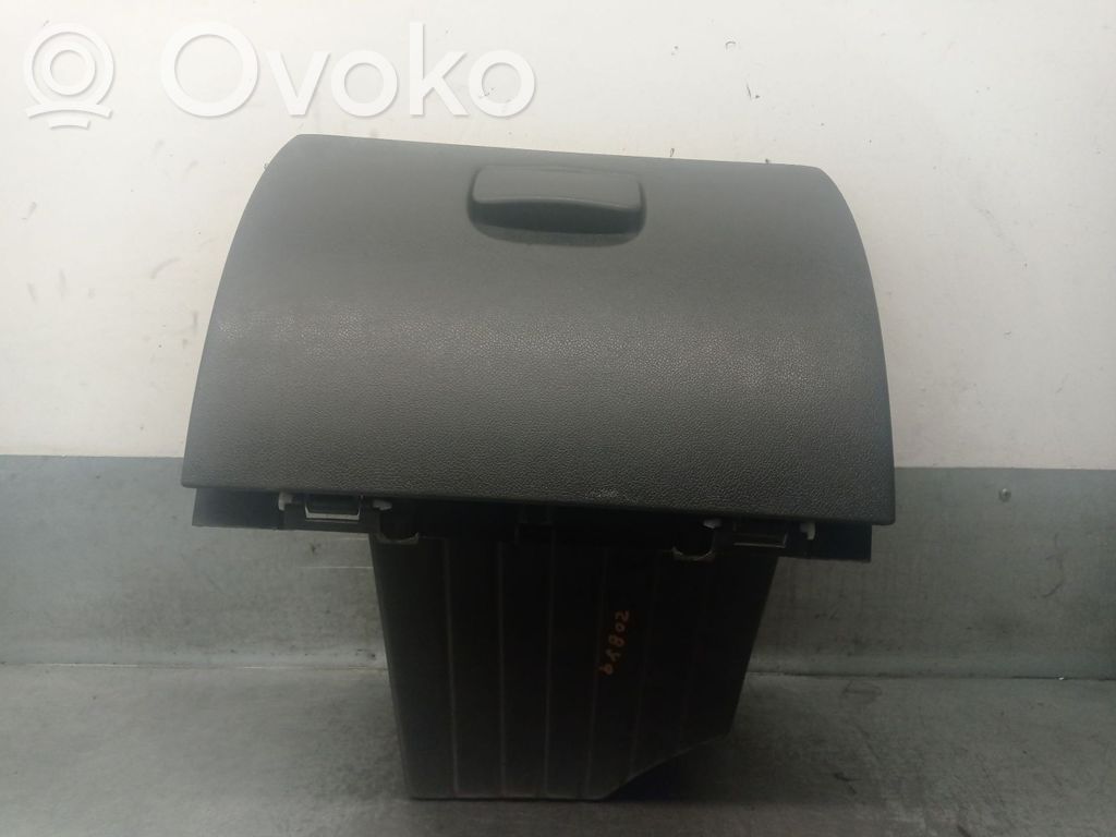 Nissan NV400 Glove box 