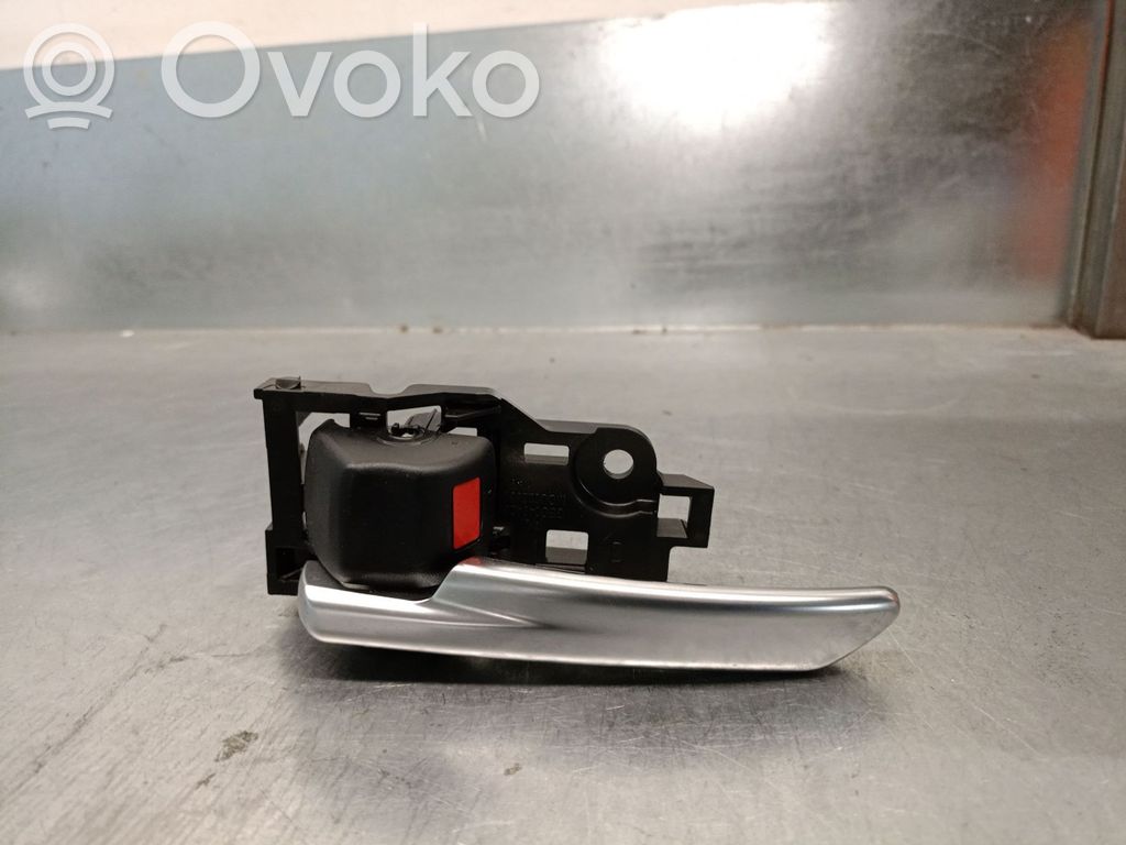 Toyota Corolla E160 E170 Manecilla interna puerta trasera 