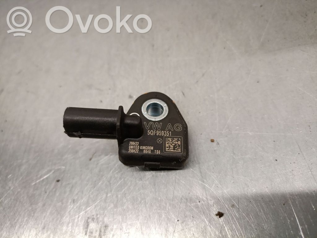 Sensor   5QF959351