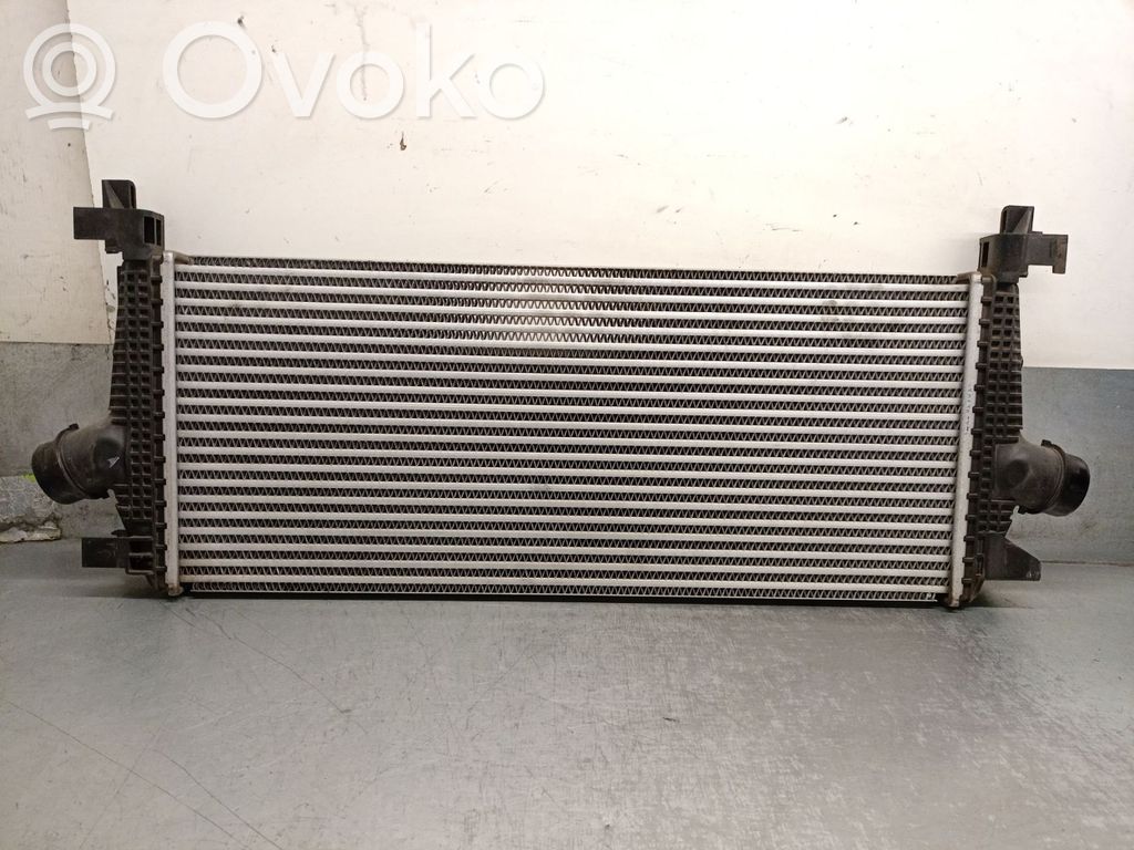 Opel Zafira C Interkūlerio radiatorius 