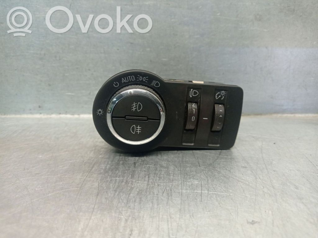 Panel lighting control switch   23197914,371141