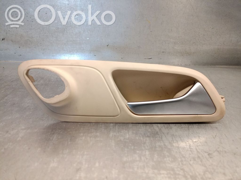 Volkswagen Passat Alltrack Front door interior handle 