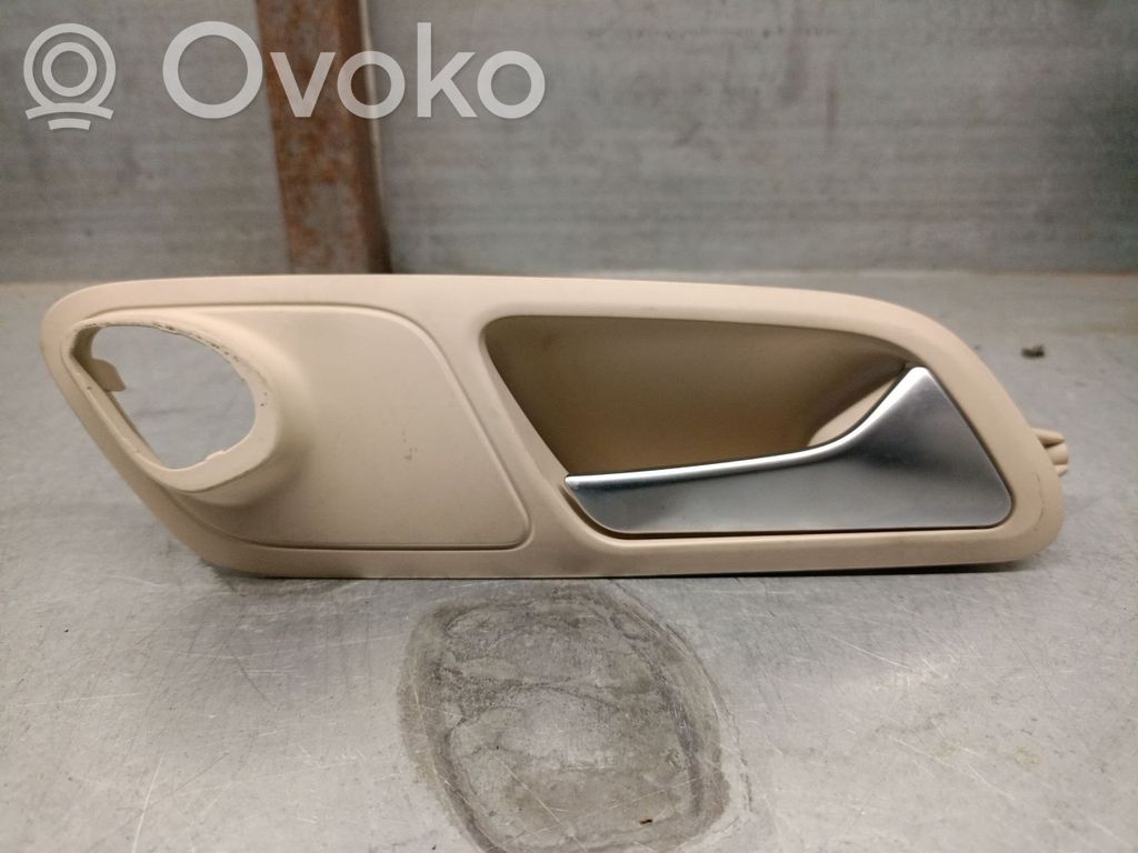 Volkswagen Passat Alltrack Rear door interior handle 