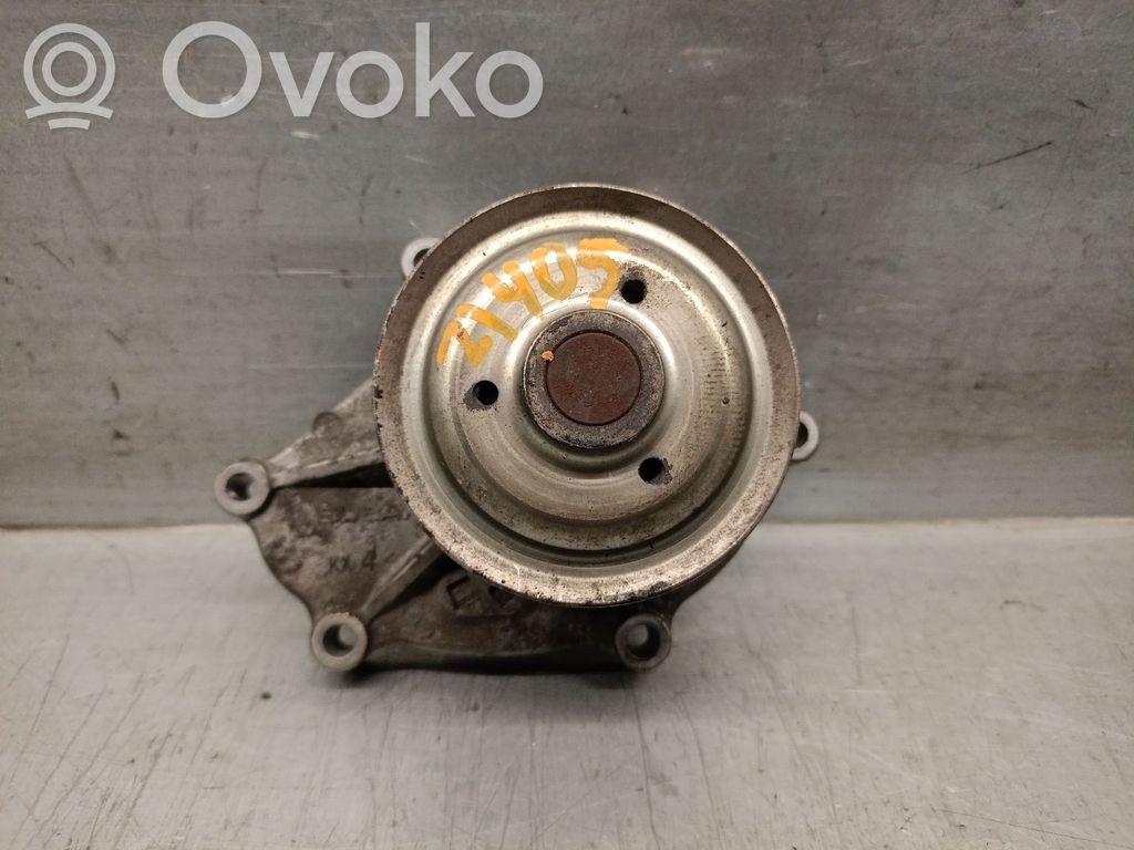 Subaru Outback Vandens pompa 