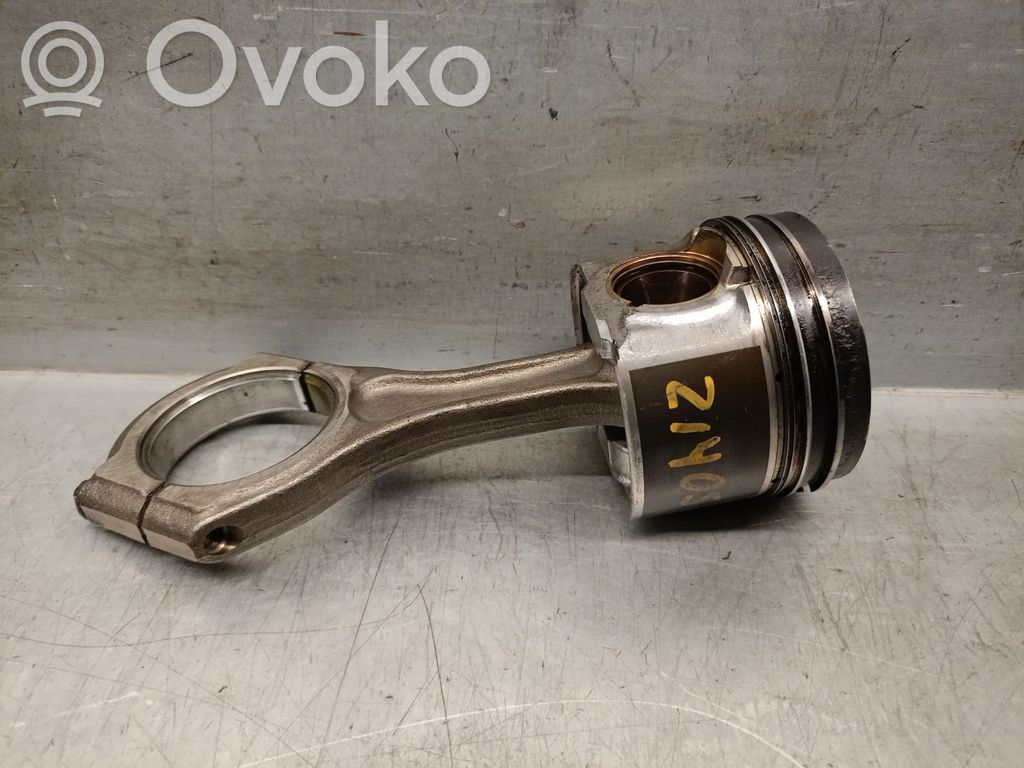 Subaru Outback Piston 