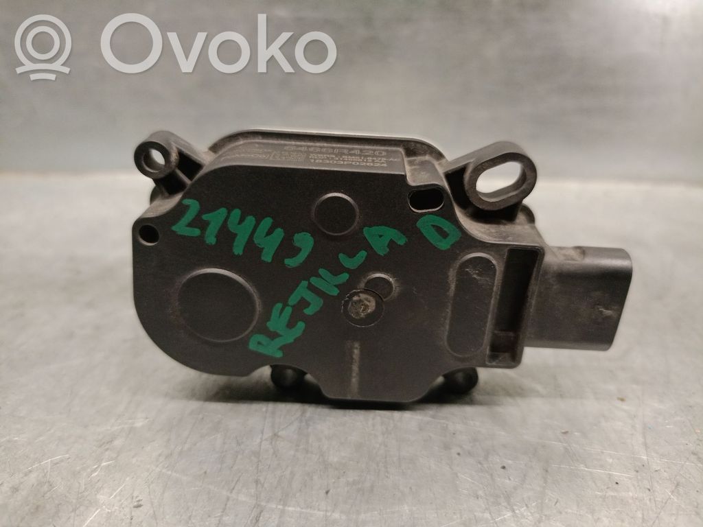 Volvo V40 Salono oro mazgo plastikinis korpusas 