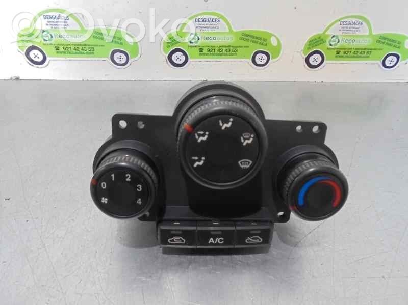 KIA Carens I Air conditioner control unit module 