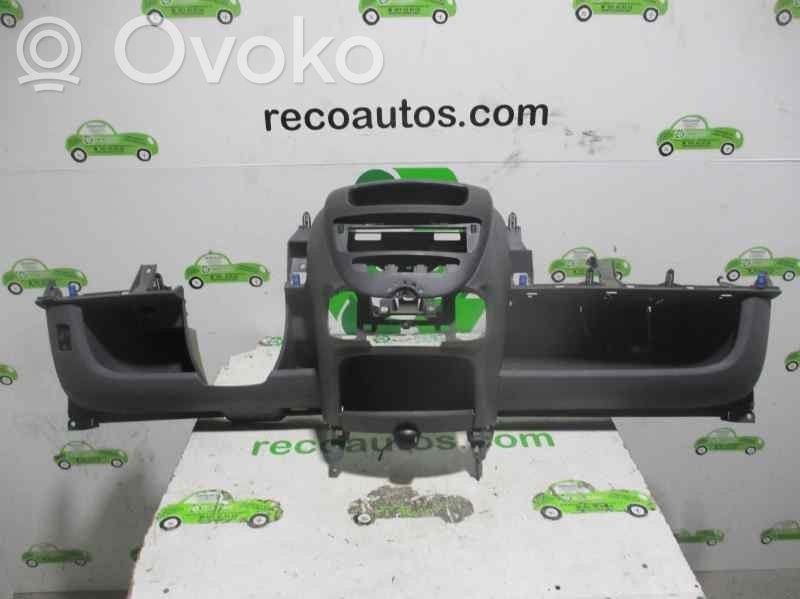 Peugeot 107 Panel de instrumentos 