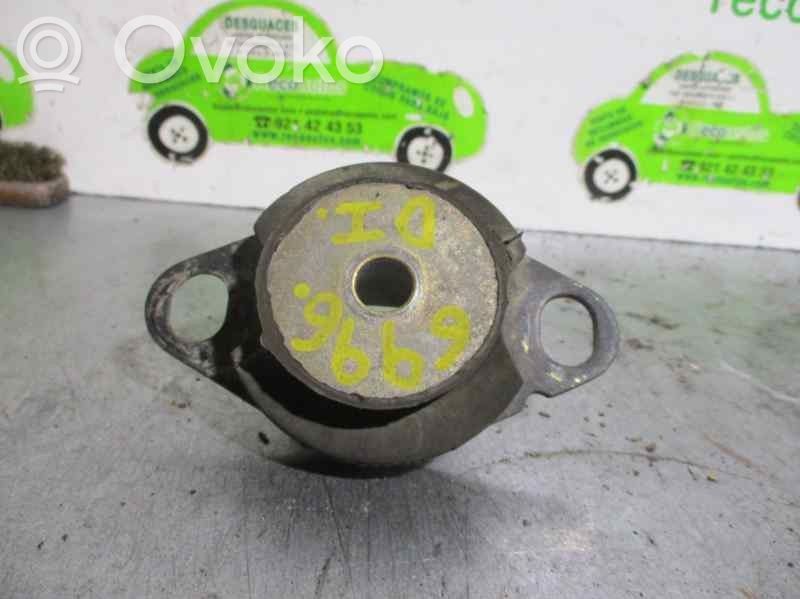 Renault Scenic I Engine mount bracket 