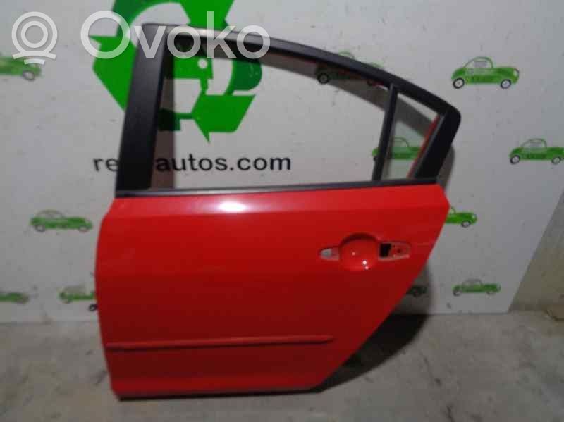 Puerta trasera   BNYV7302XB,ROJA,4PUERTAS