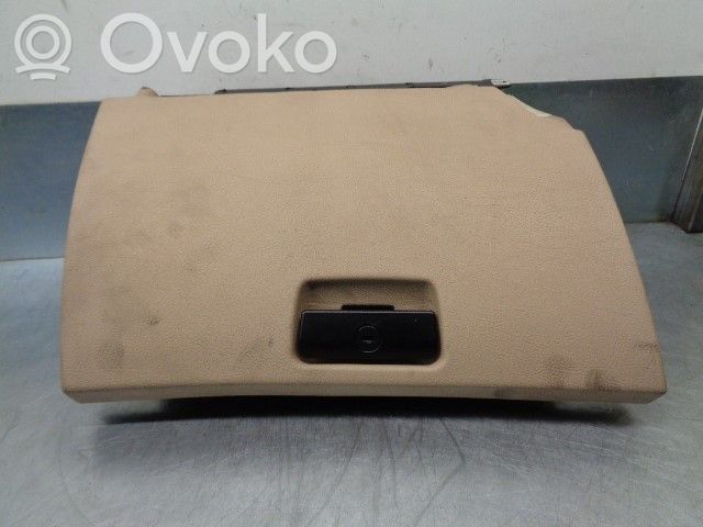 BMW X5 E53 Glove box 