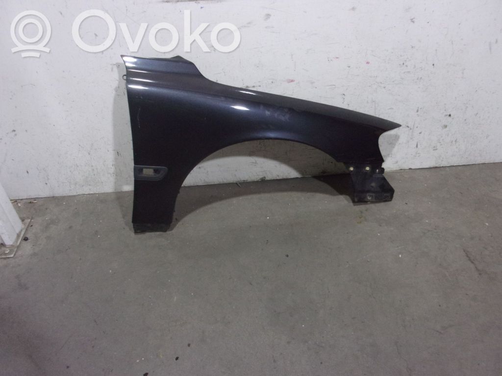 Volvo V70 Sparnas 