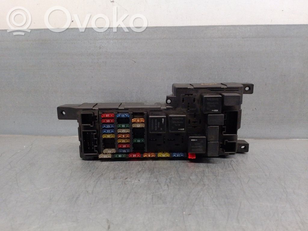 Volvo S60 Saugiklių dėžė (komplektas) 