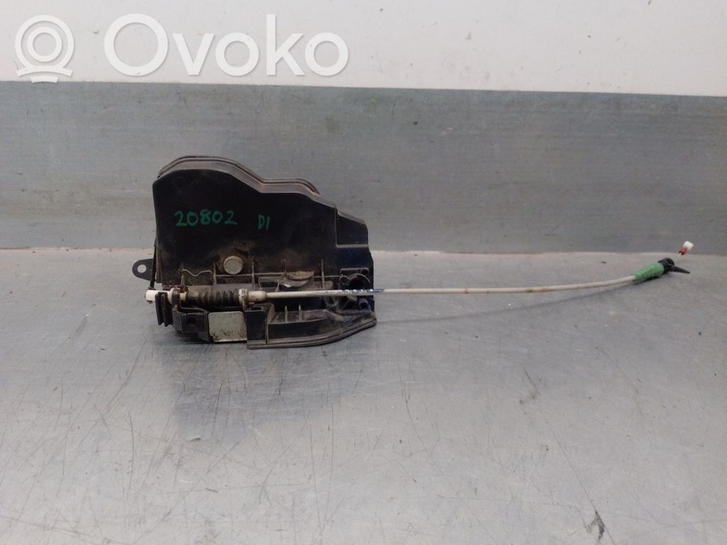 BMW 3 E90 E91 Front door lock 