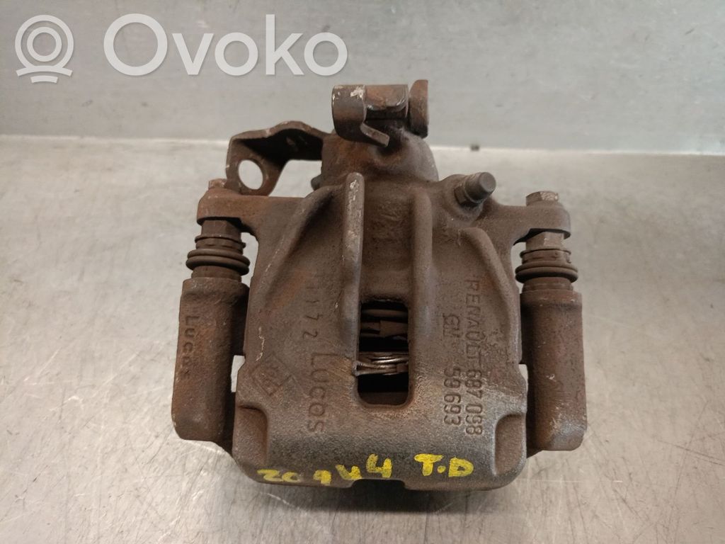 Nissan Primastar Supporto della pinza del freno posteriore 