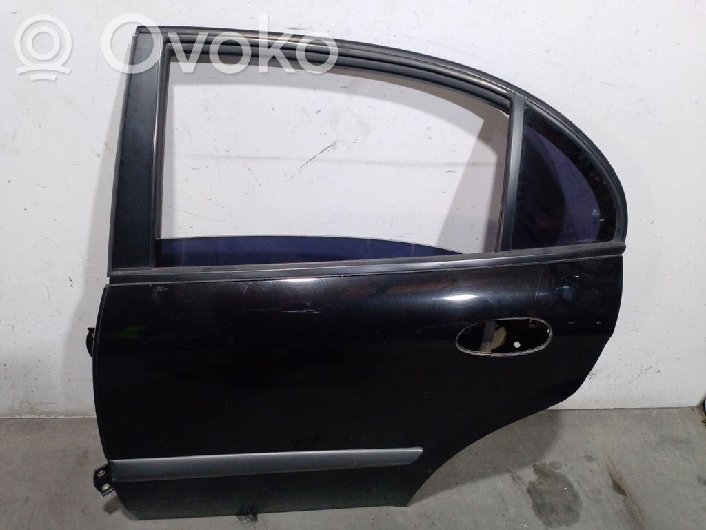 Chevrolet Evanda Puerta trasera 