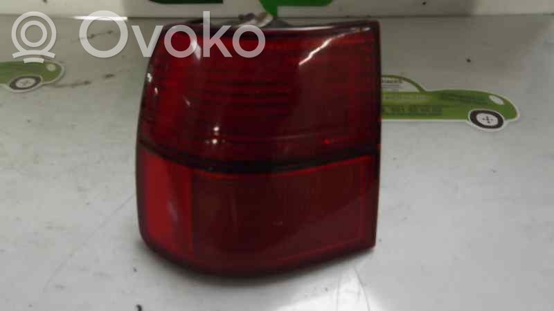 Seat Toledo I (1L) Aizmugurējais lukturis virsbūvē 