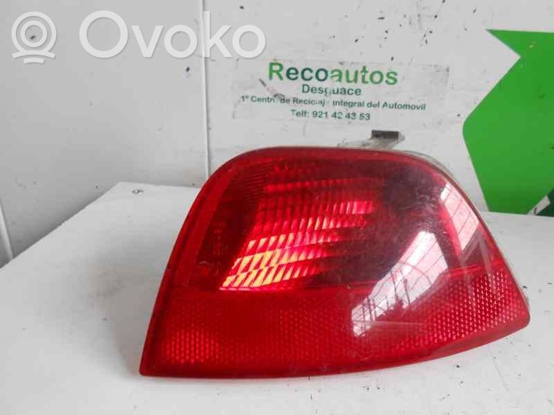 Ford Focus Aizmugurējais lukturis virsbūvē 
