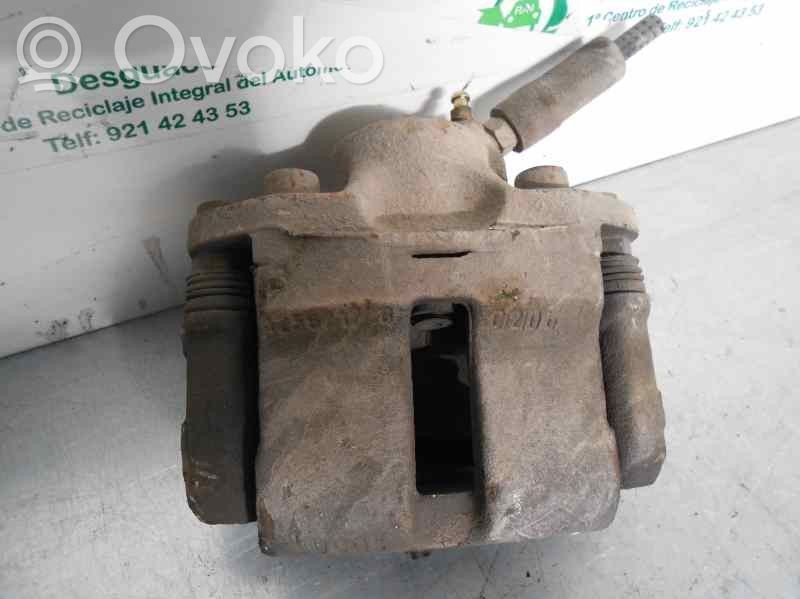 Caliper de freno delantero