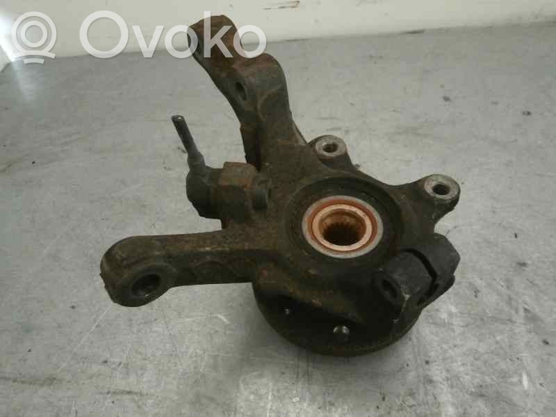 Renault Clio II Achsschenkel vorne 