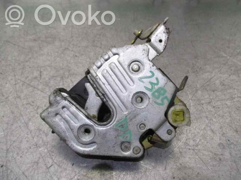Mercedes-Benz E W124 Front door lock 