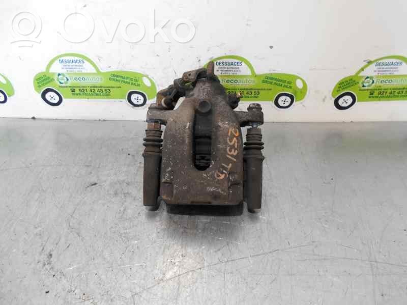 Opel Vectra B Supporto della pinza del freno posteriore 